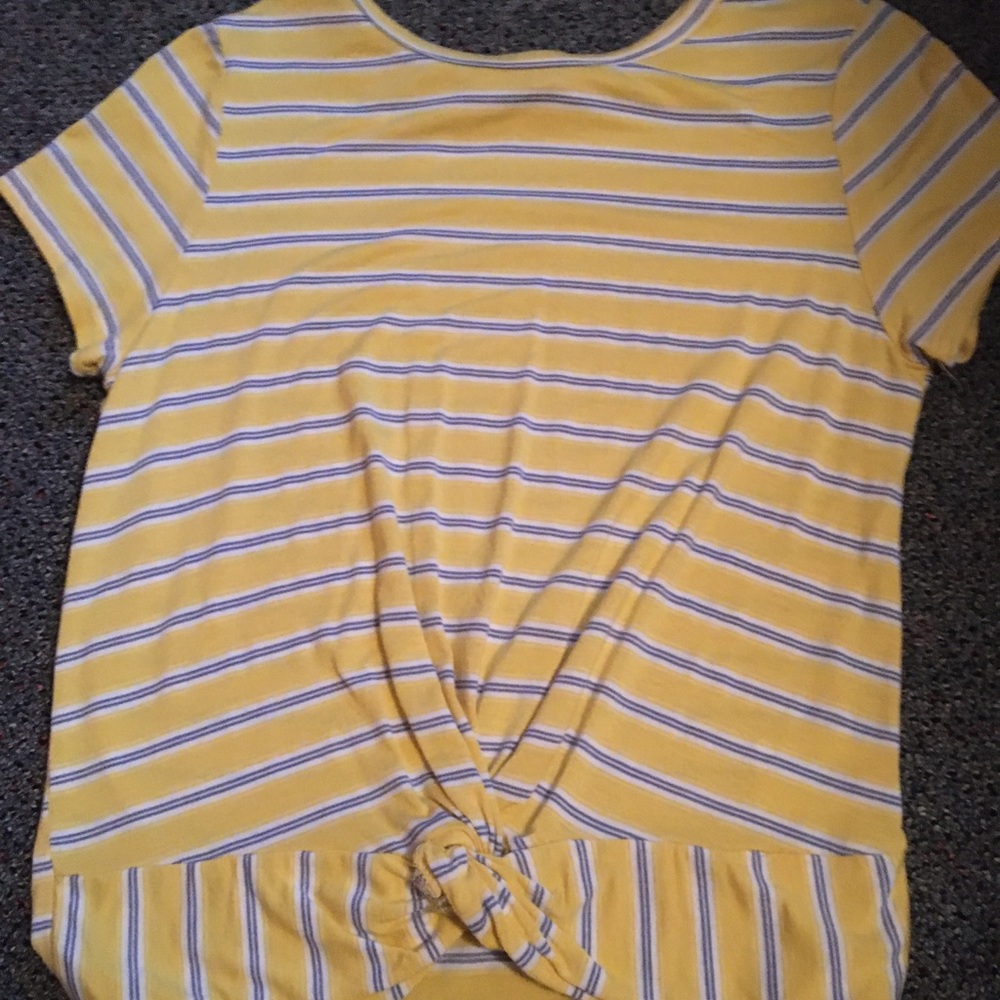 Cute tyed tee
